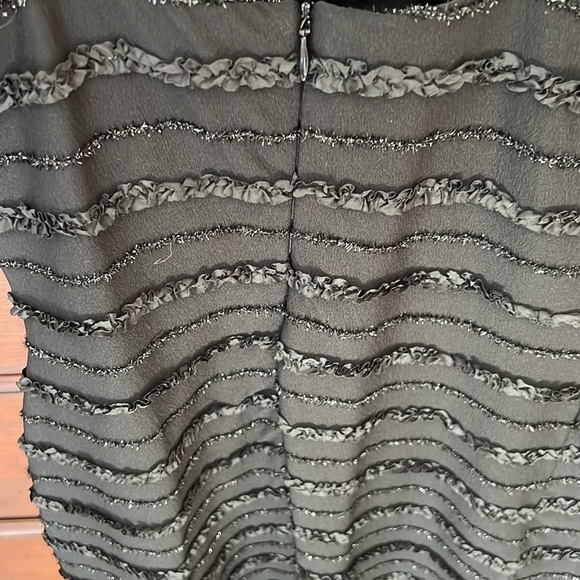 JS Boutique Dress - Picture 4 of 6